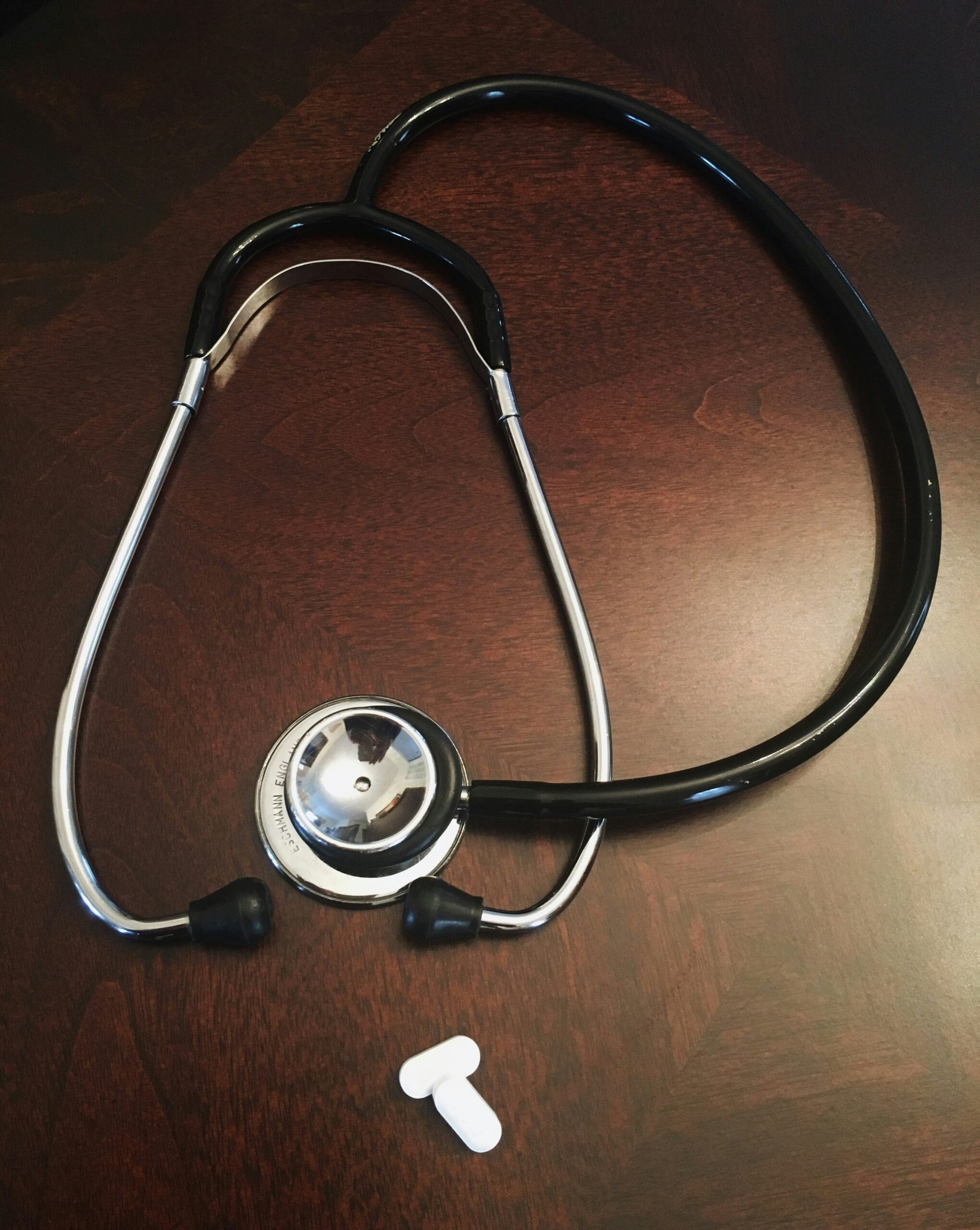 a stethoscope on a table